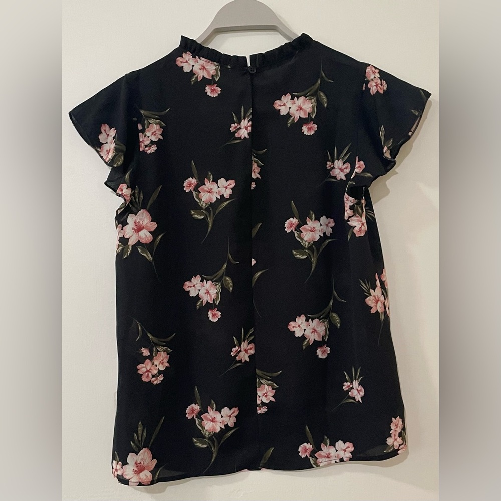 Forever 21 Black Floral Print Blouse